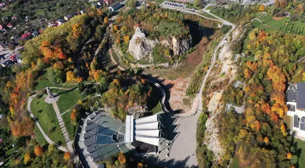 Rezerwat przyrody Kadzielnia Kielce - tajemnice geologiczne i atrakcje