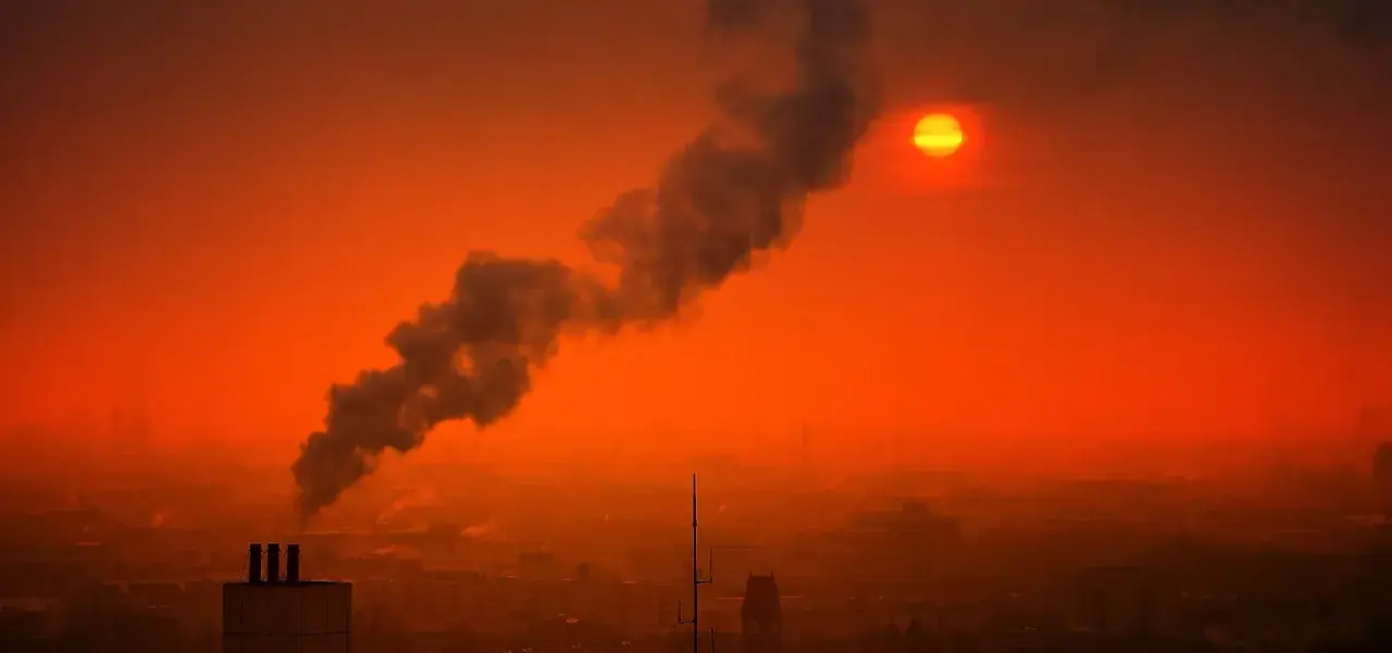 Co to smog i jak powstaje? Zrozum skutki i unikaj zagrożeń