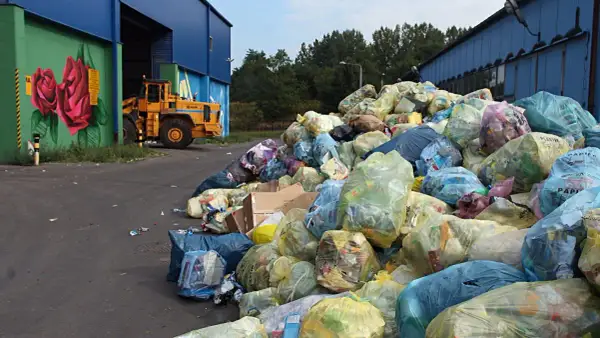 Ile za śmieci w Katowicach? Sprawdź nowe stawki i oszczędności